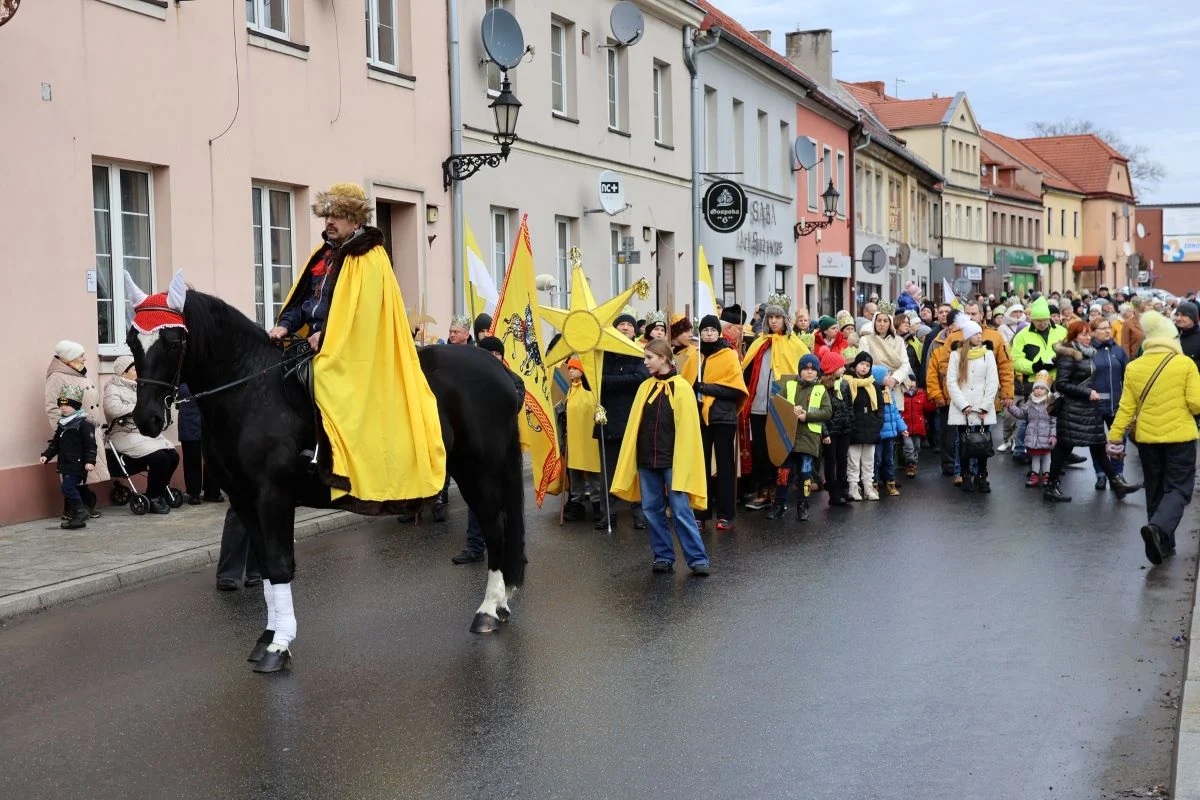 Ulicami Pyskowic przeszedł Orszak Trzech Króli [ZDJĘCIA]