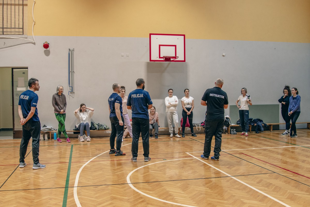 Pewność siebie i bezpieczeństwo – weź udział w warsztatach samoobrony