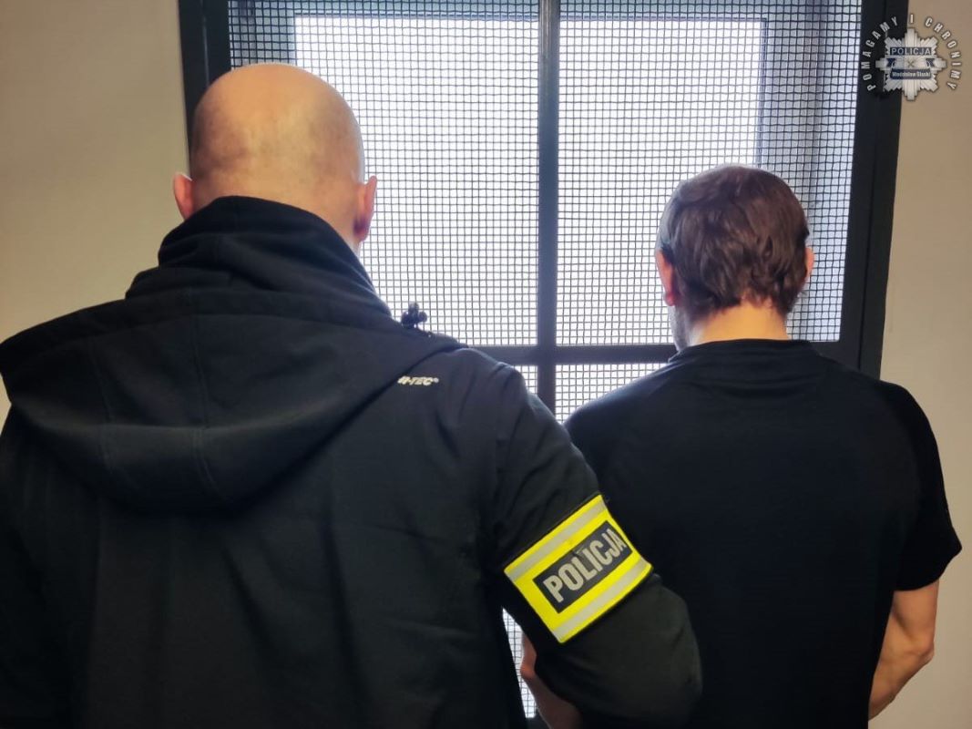 Nożownik zaatakował 41-latka, usłyszał zarzut usiłowania zabójstwa