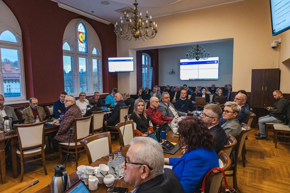 Dziś X sesja Rady Miejskiej – kluczowe decyzje i projekty na horyzoncie!