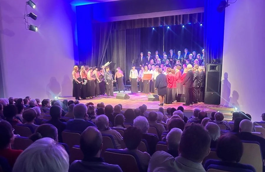 Łaziszczanie kolędowali w Miejskim Domu Kultury!