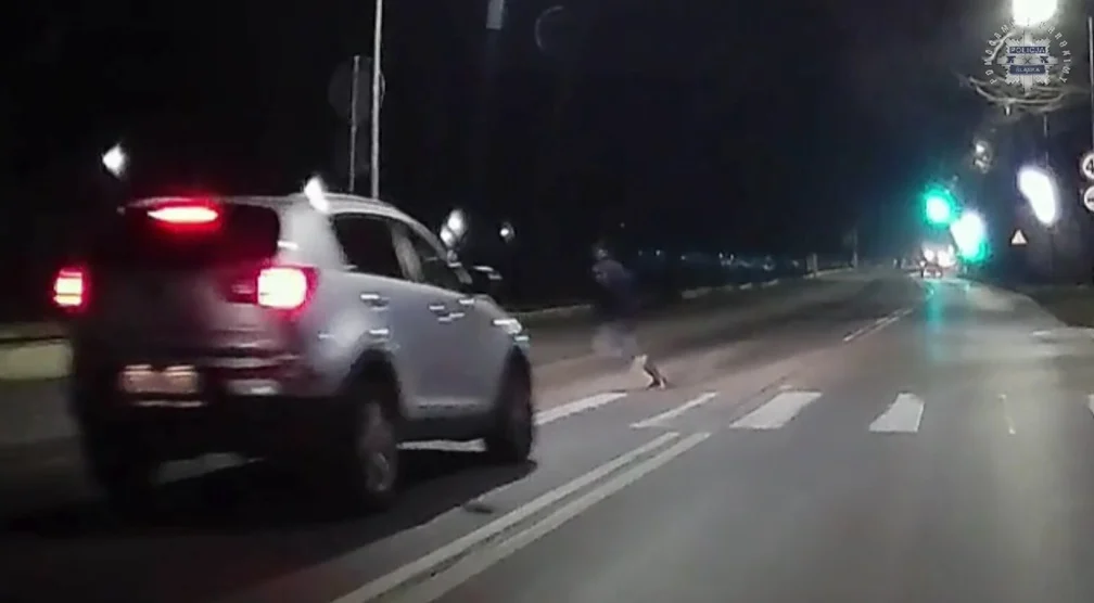 Niebezpieczny manewr przed przejściem dla pieszych – kierowca ukarany