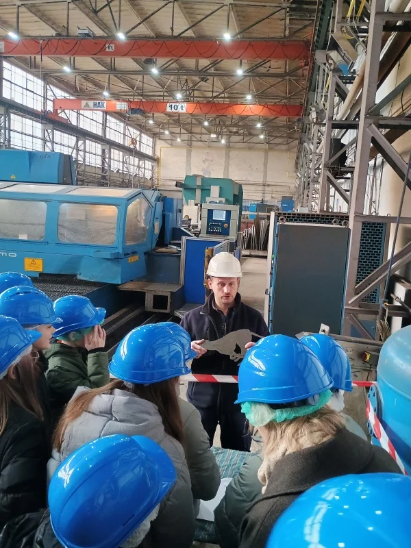 Akademia Przedsiębiorczości – młodzież poznaje świat biznesu i technologii 4