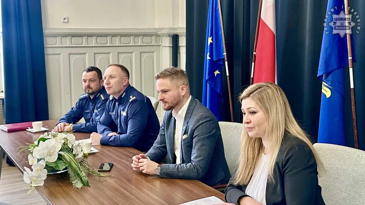 Nowe oddziały mundurowe w Mysłowicach – przyszli mundurowi na wyciągnięcie ręki