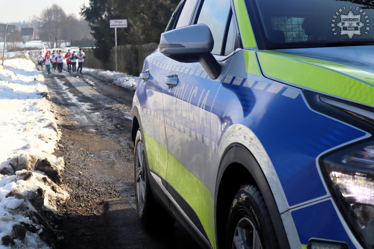 Tyscy policjanci zabezpieczali Bieg Pamięci z okazji „Marszu Śmierci” 6