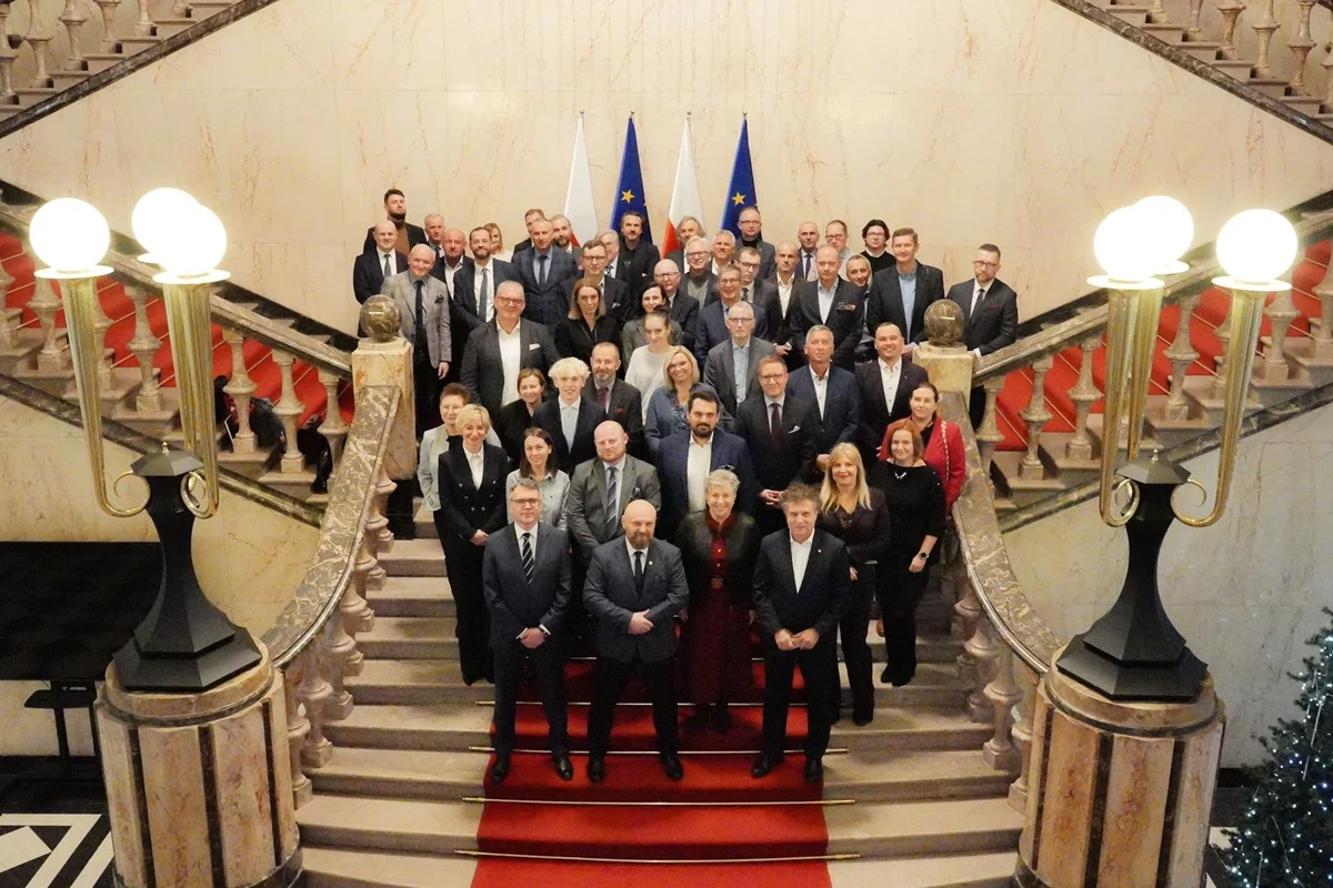 Konferencja o transformacji energetycznej z udziałem burmistrza Orzesza i jego zastępcy