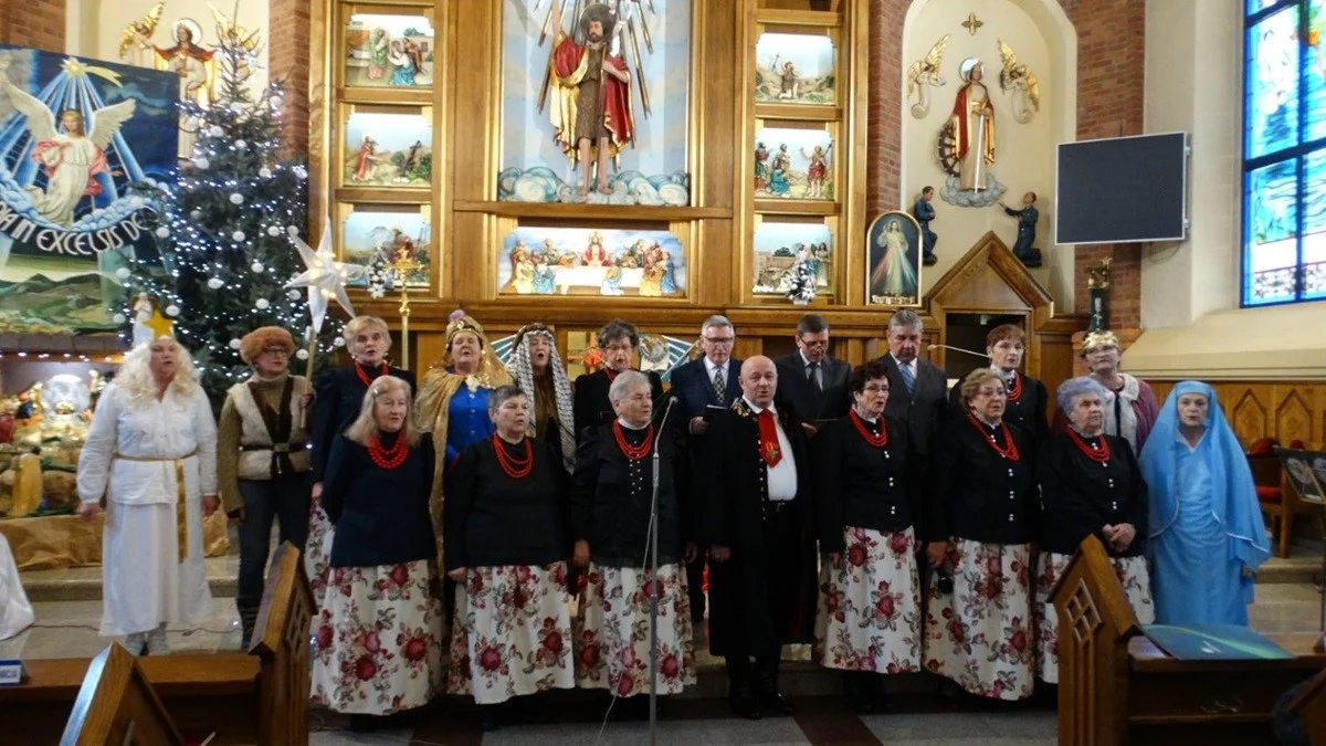 Jaśkowiczanie i Klub Senior+ z Orzesza: Wspólne Kolędowanie w Jaśkowickim Kościele