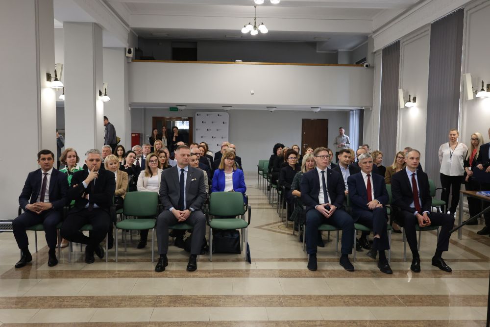 Miasto inwestuje w odnawialne źródła energii - dofinansowanie na 8 projektów!