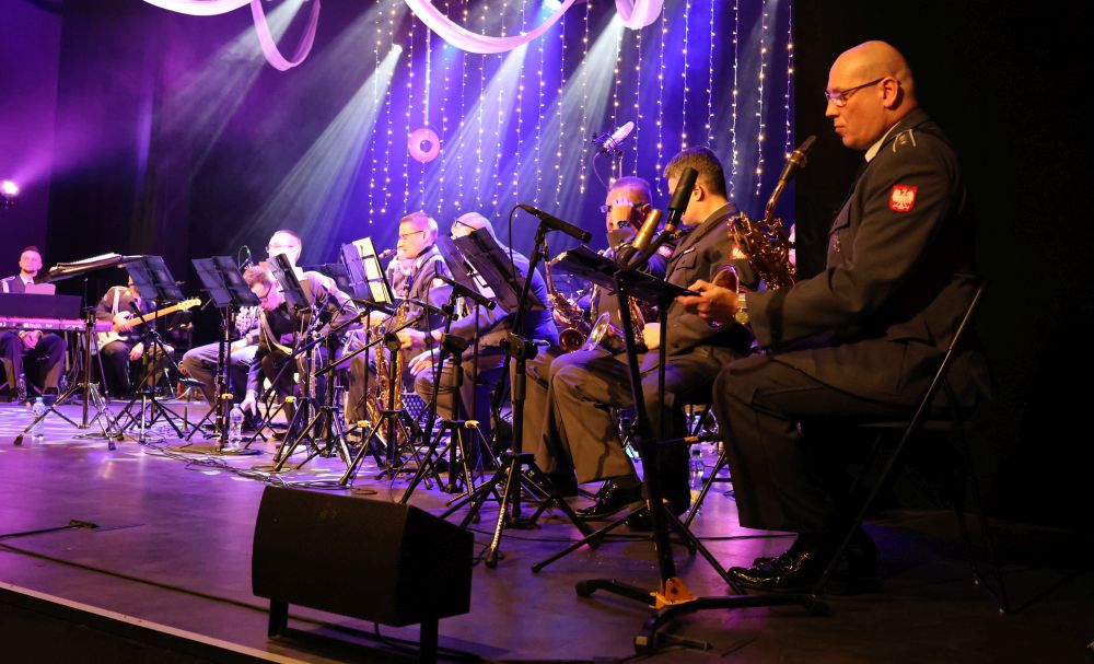 Noworoczna tradycja w Piekarach Śląskich: koncert pełen muzyki i emocji 11