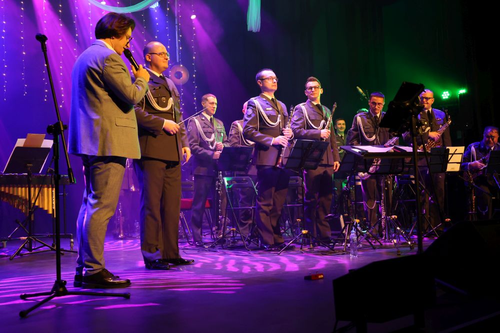 Noworoczna tradycja w Piekarach Śląskich: koncert pełen muzyki i emocji 15