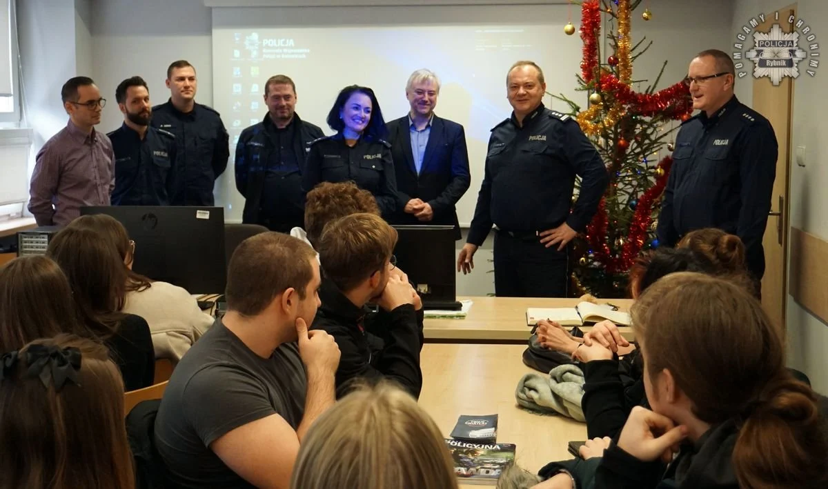 Warsztaty tłumaczeniowe w Rybniku – filologia na służbie w Policji