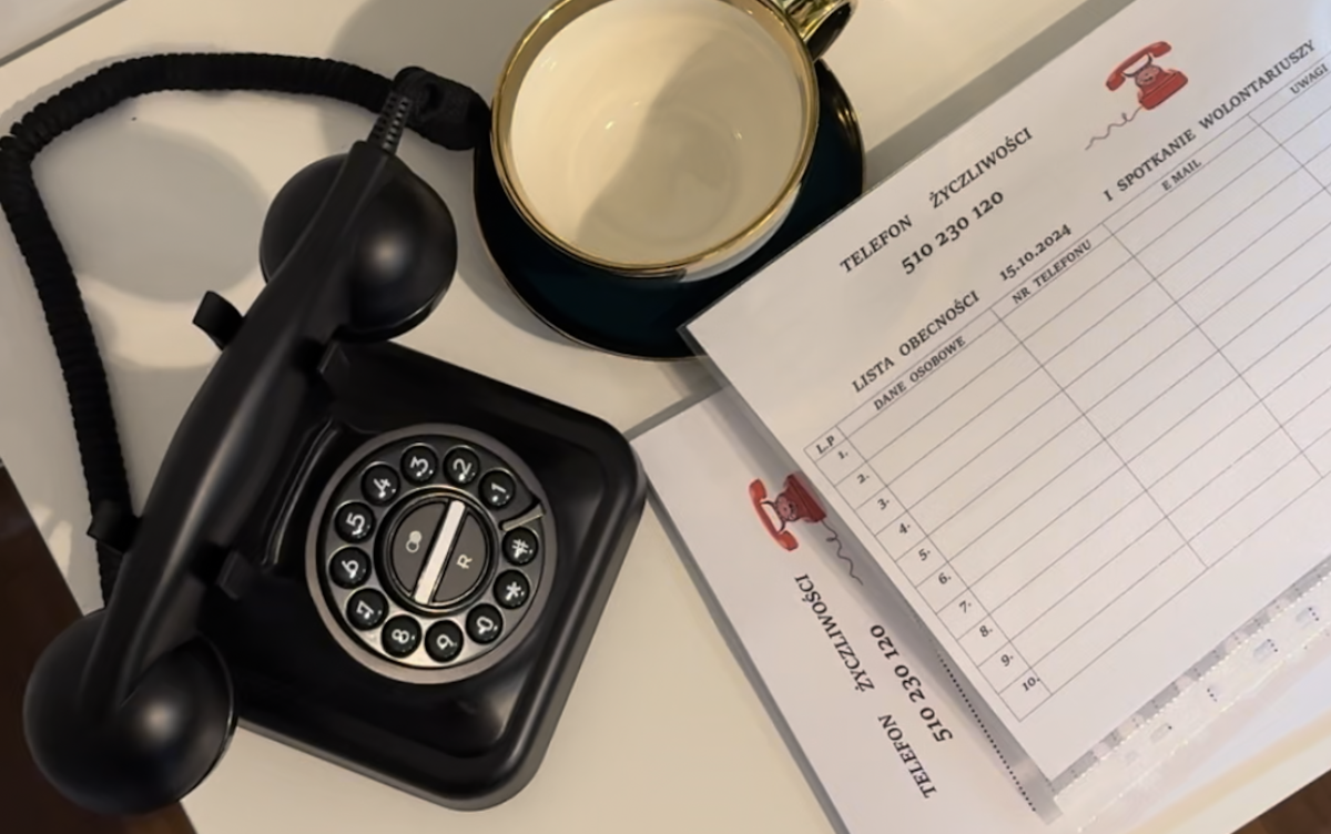 Rośnie popularność "telefonu życzliwości" dla seniorów!