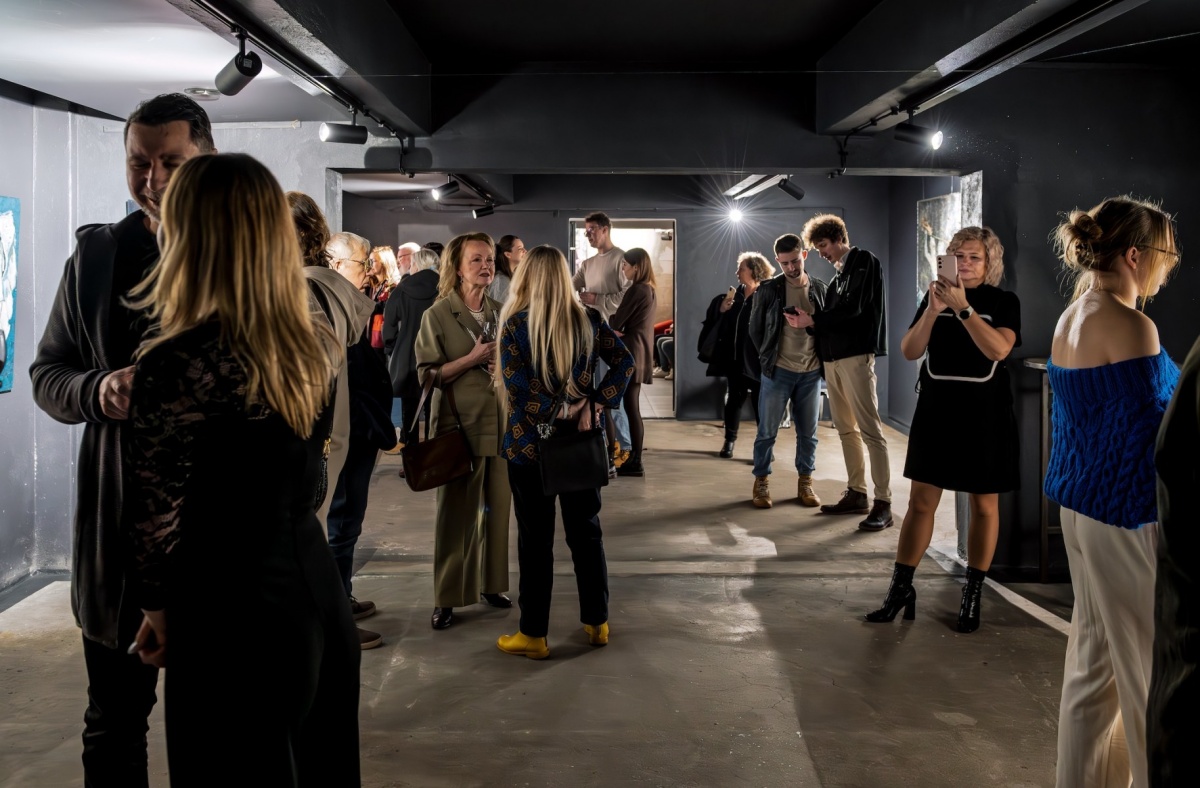 Kunszt koloru i światła – malarstwo Jarosława Kweclicha w Bytomiu