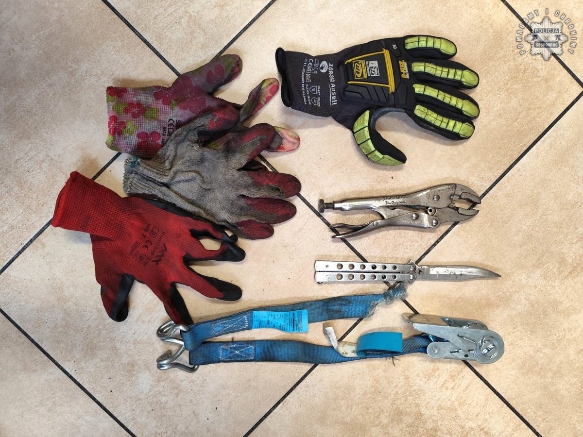 Policjanci z Sosnowca zatrzymali sprawcę zniszczenia sieci telekomunikacyjnej