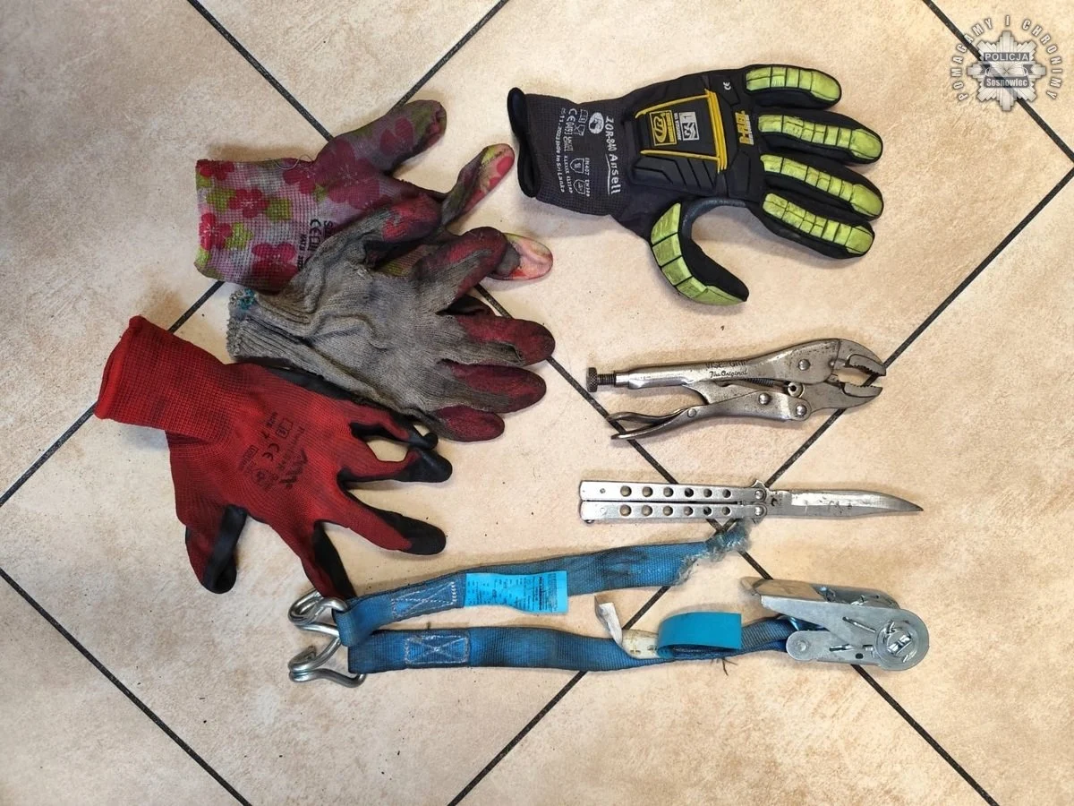 Policjanci z Sosnowca zatrzymali sprawcę zniszczenia sieci telekomunikacyjnej