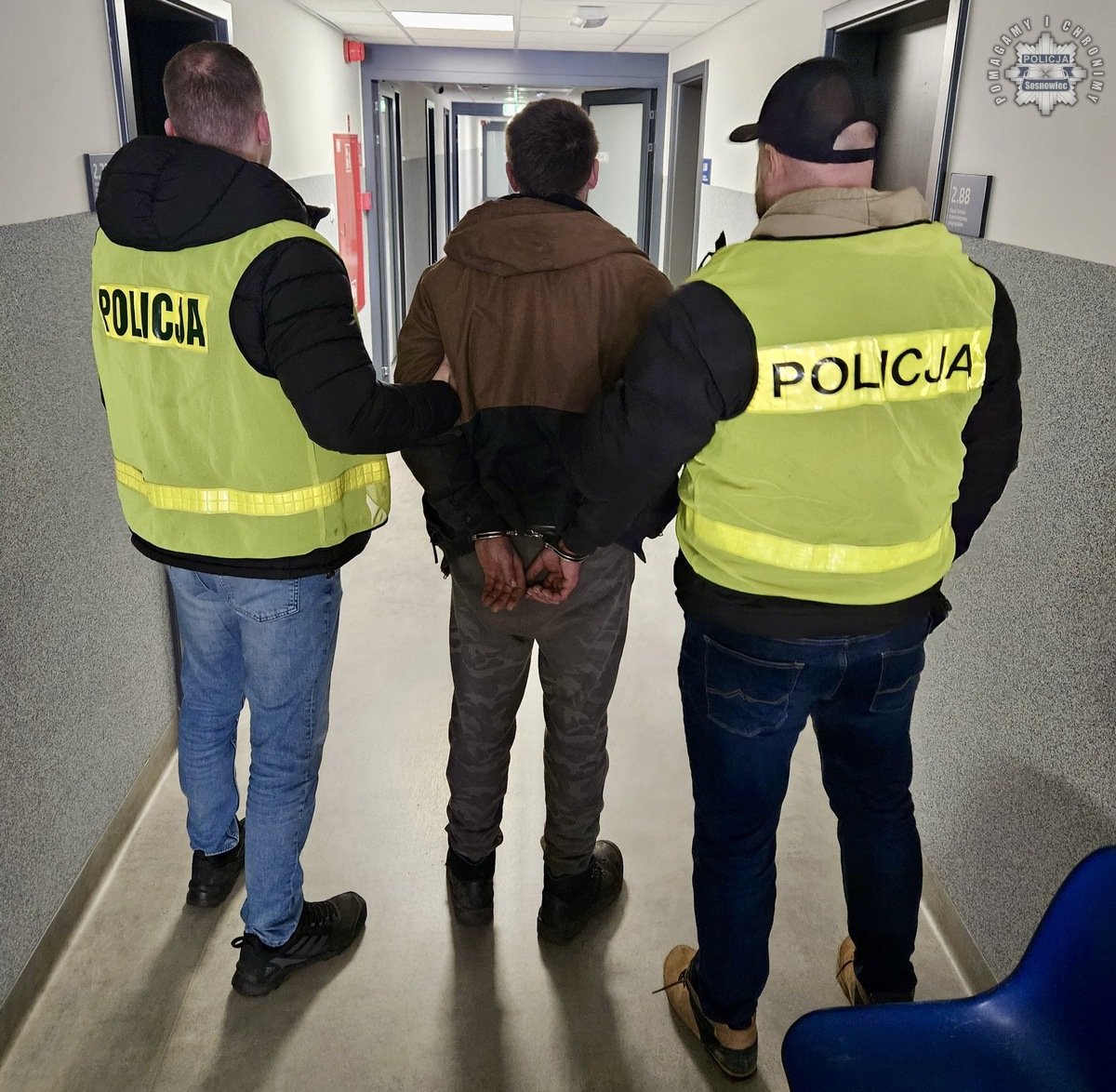 Policjanci z Sosnowca zatrzymali sprawcę zniszczenia sieci telekomunikacyjnej