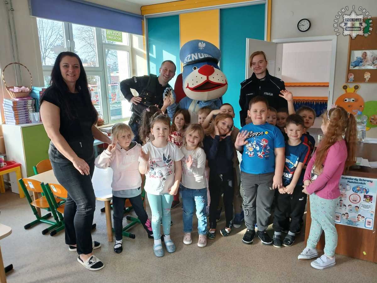 Przedszkolaki z Sosnowca wzięły udział w prelekcji o bezpiecznych feriach