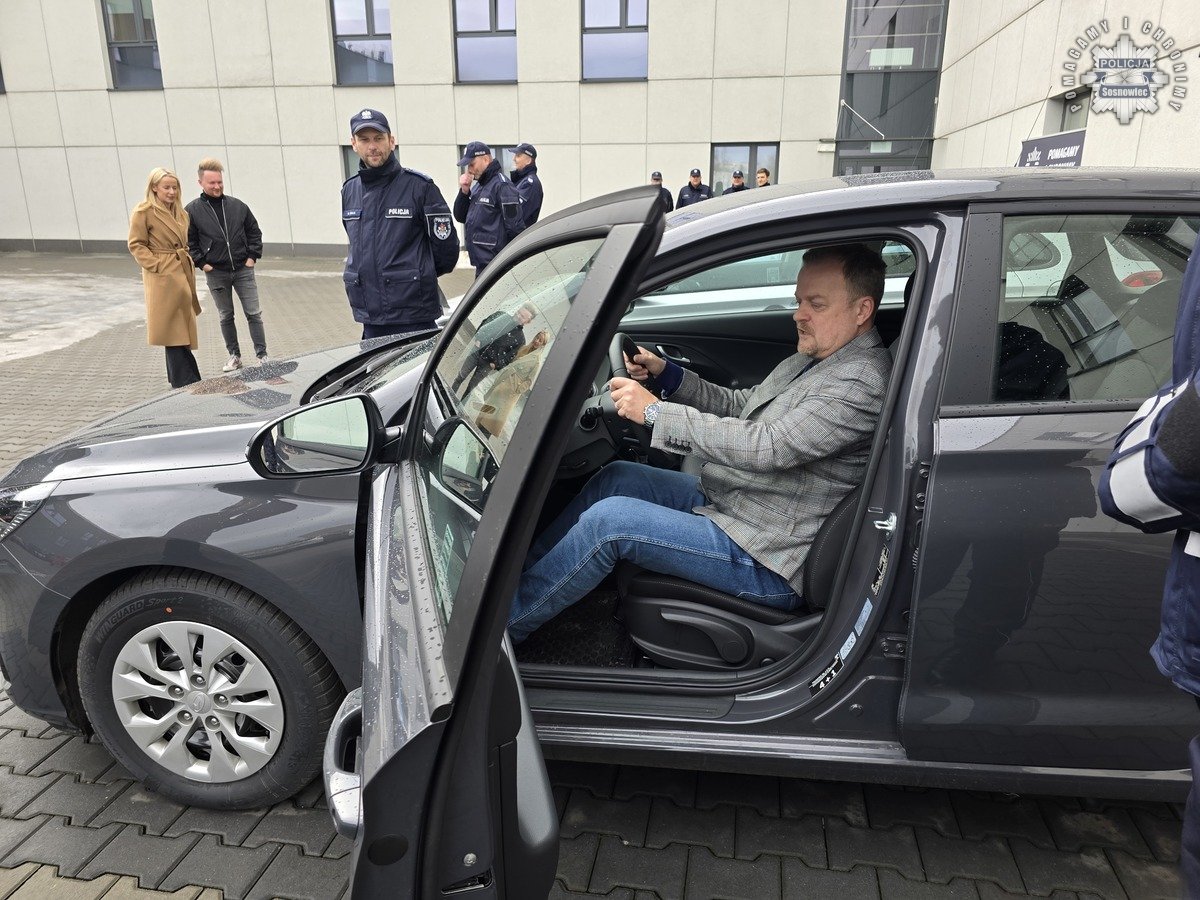 Sosnowiecka Policja otrzymała nowe radiowozy