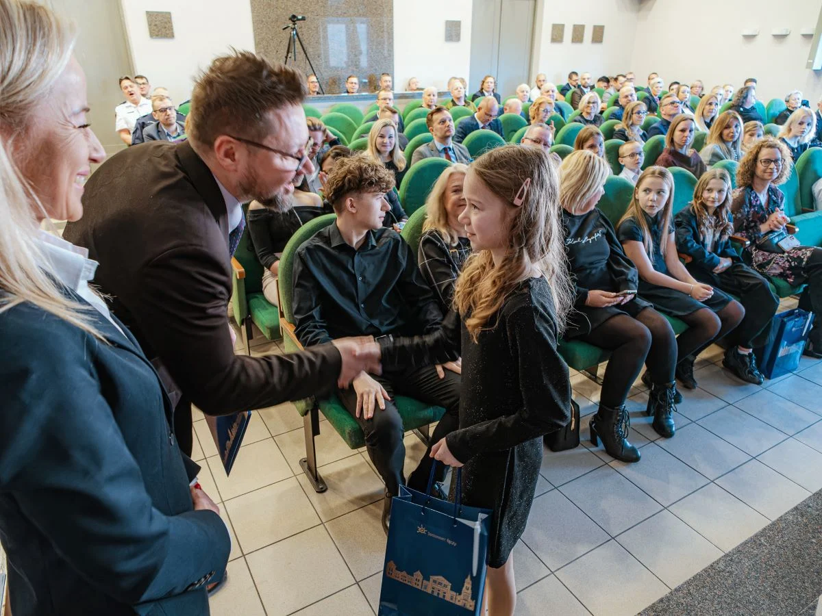 Laureaci Miejskiego Stypendium Artystycznego odebrali wyróżnienia