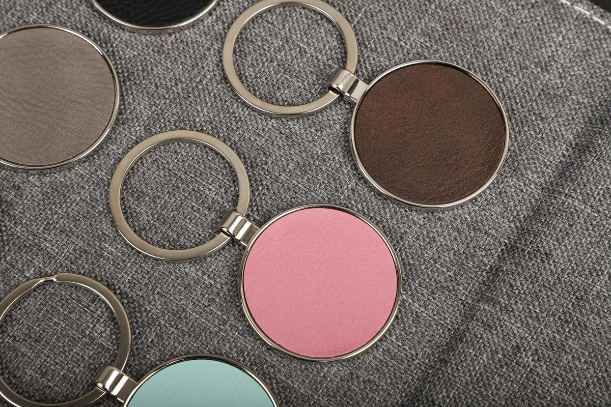 Breloki odblaskowe – reklama i bezpieczeństwo w jednym