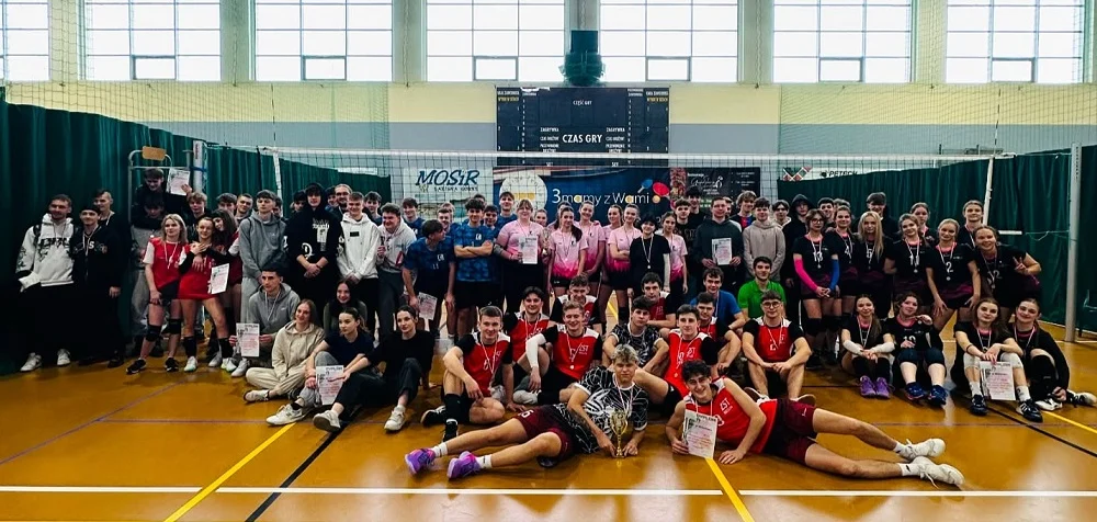 II LO w Mikołowie i ZST triumfują w Powiatowych Zawodach w Siatkówce [FOTO]