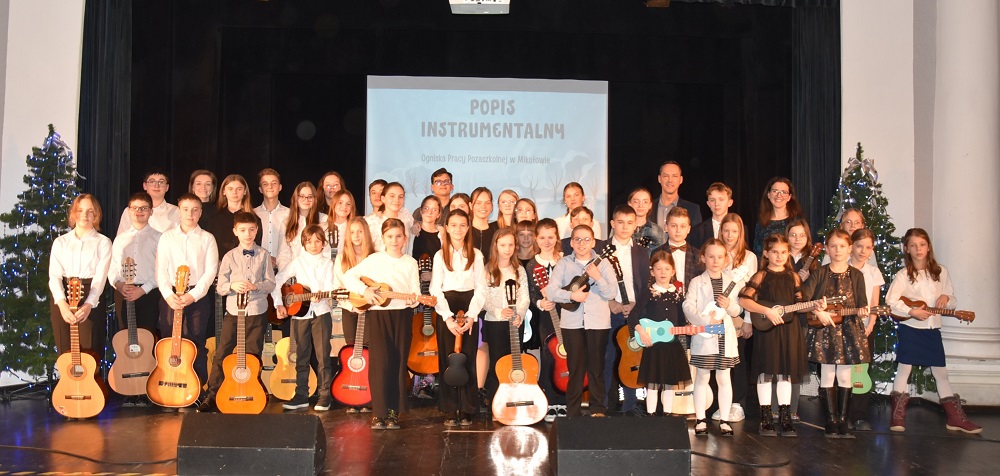 Popisy Instrumentalne OPP w Mikołowie – świąteczna muzyka w MDK [FOTO]