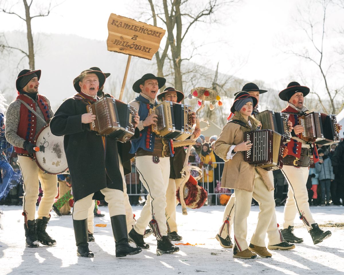 Kolędnicy z Żywiecczyzny w Katowicach: powitaj Nowy Rok z tradycją