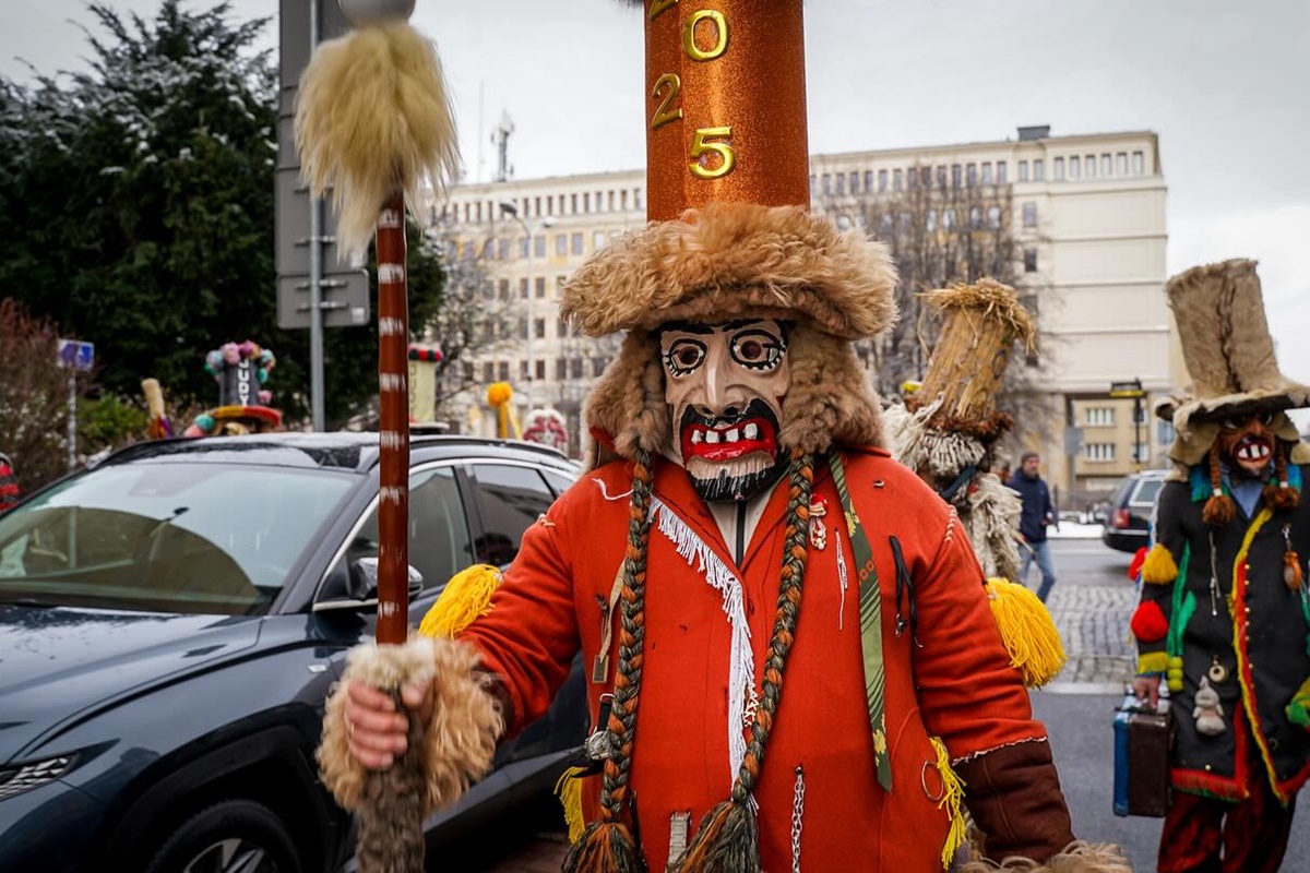 Beskidzka tradycja na ulicach Katowic – Dziady Żywieckie 2025