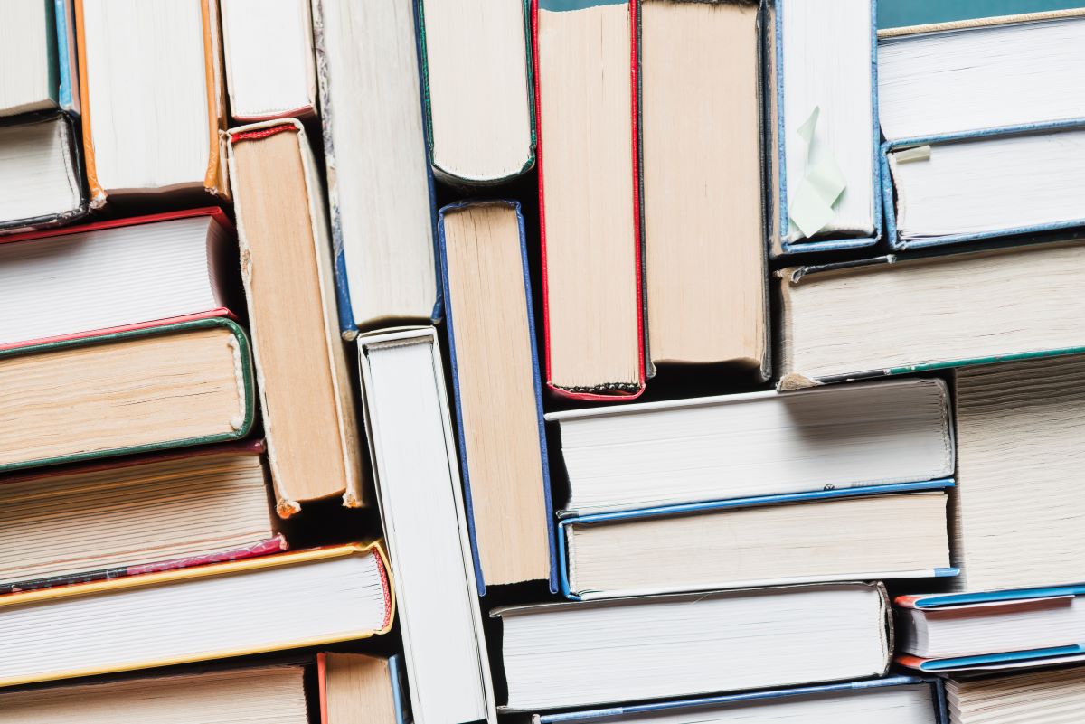 Literacka podróż z Damianem Łukowiakiem – spotkanie autorskie w Katowicach