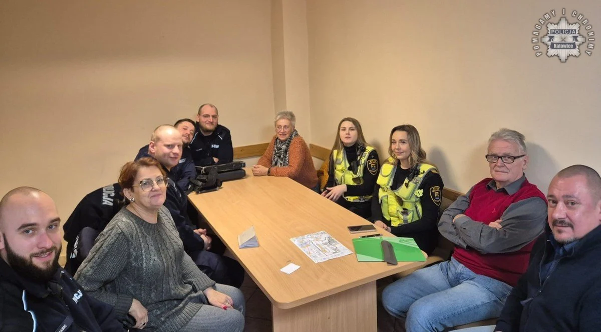 Dzielnicowi i straż miejska z Katowic w trosce o bezpieczeństwo osiedla Zadole