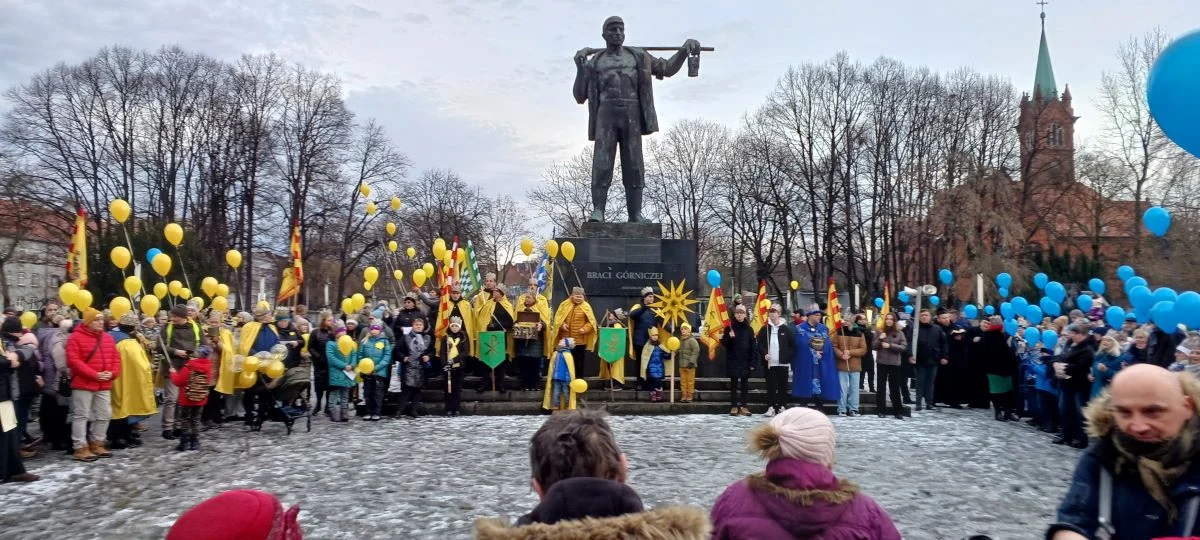 Orszak Trzech Króli 2025 przeszedł ulicami Zabrza [ZDJĘCIA]
