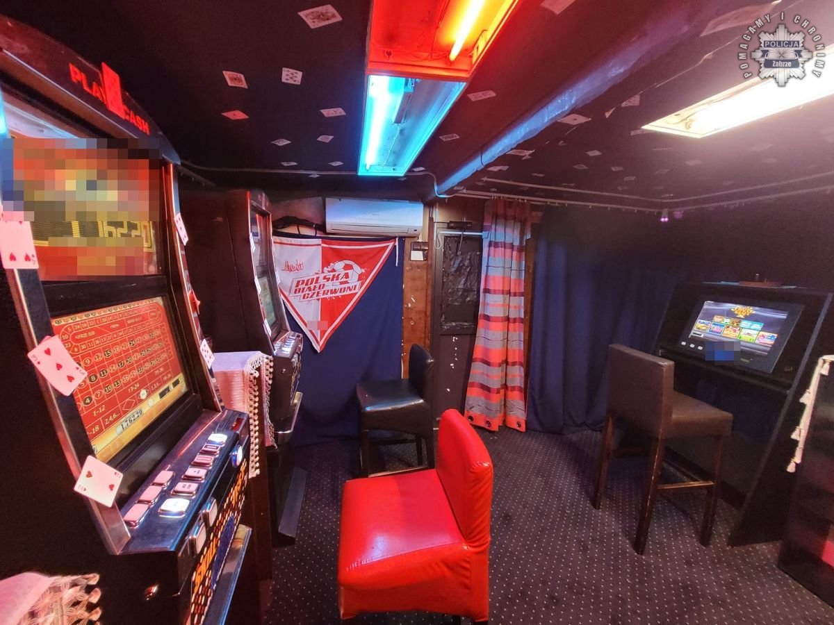Policjanci z Zabrza przejęli nielegalne automaty do gier hazardowych!
