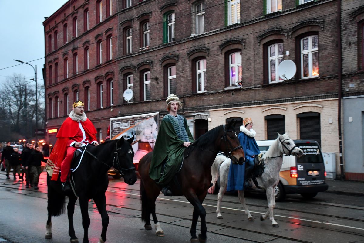 Wyjątkowy Orszak Trzech Króli przeszedł ulicami Świętochłowic! 