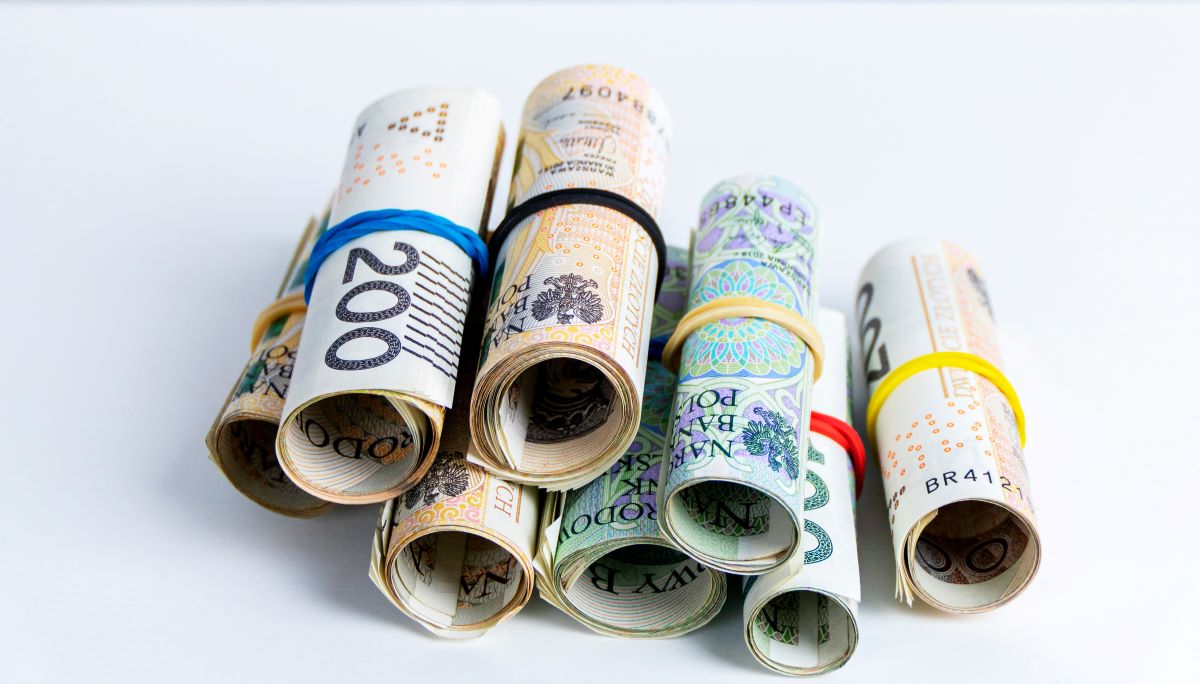 Fałszywe inwestycje i aktualizacje danych – bądź czujny!