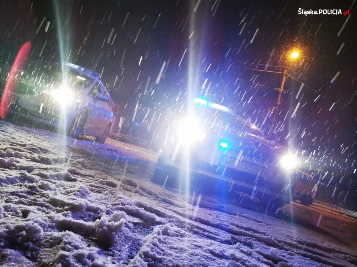 Zimowe zagrożenia na drogach – apel policji do kierowców