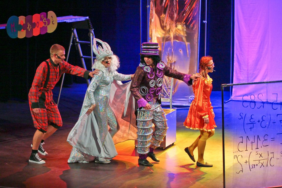 „Kryształowa Królowa Śniegu” – interaktywny spektakl dla dzieci w CHCK