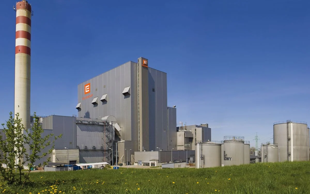 Komfortowo i bezpiecznie – zalety ciepła sieciowego