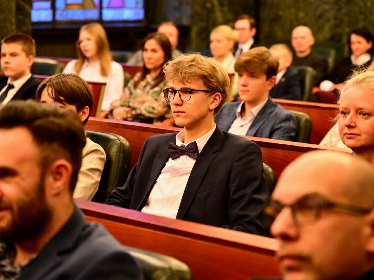 Wręczono Stypendia Miasta Chorzów dla najlepszych uczniów