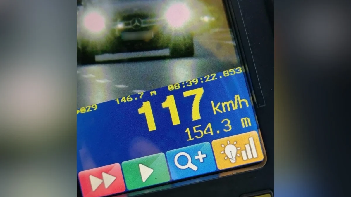 117 km/h na ograniczeniu do 50 – chorzowscy policjanci ukarali 34-latka