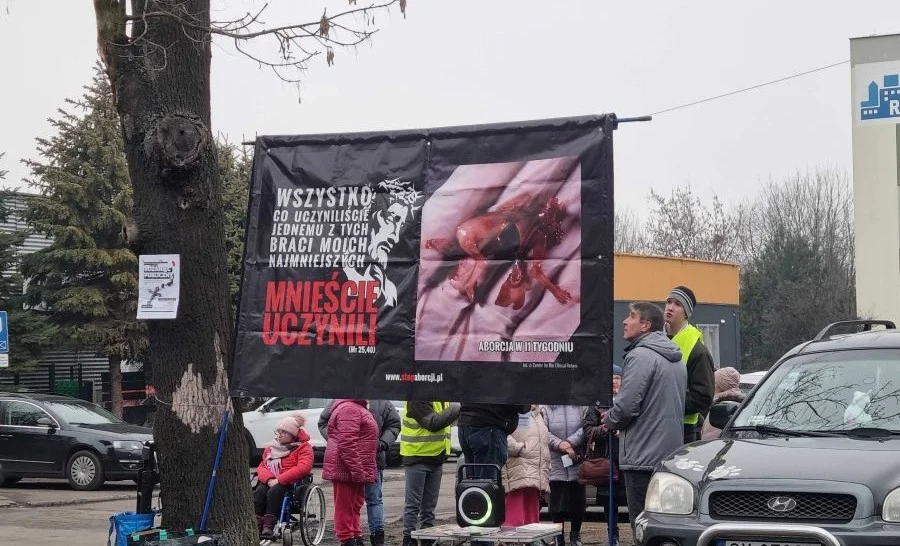 Przed szpitalem w Goduli odbyła się demonstracja przeciwko aborcji