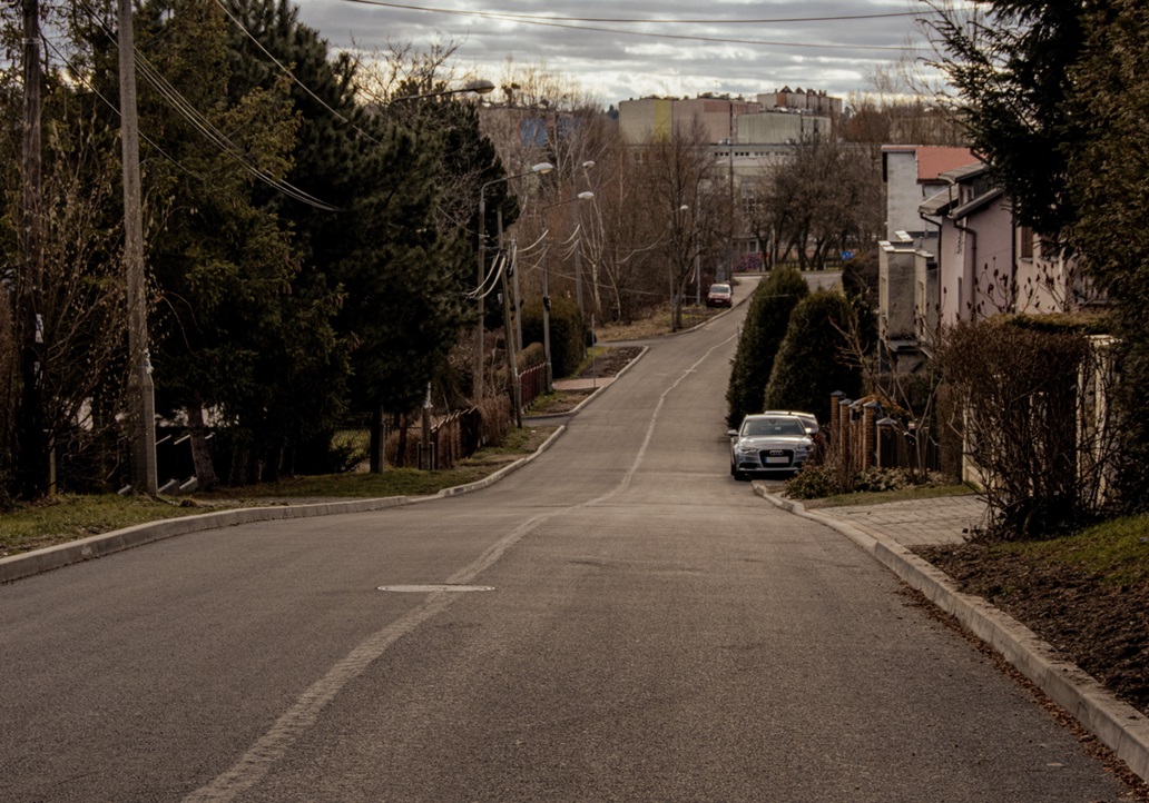 Remont ul. Radlińskie Chałupki zakończony – miasto inwestuje w bezpieczeństwo!