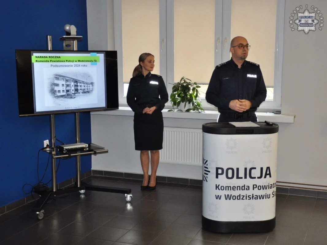 Wodzisławscy policjanci podsumowali 2024 rok. Odprawa roczna z sukcesami! 1