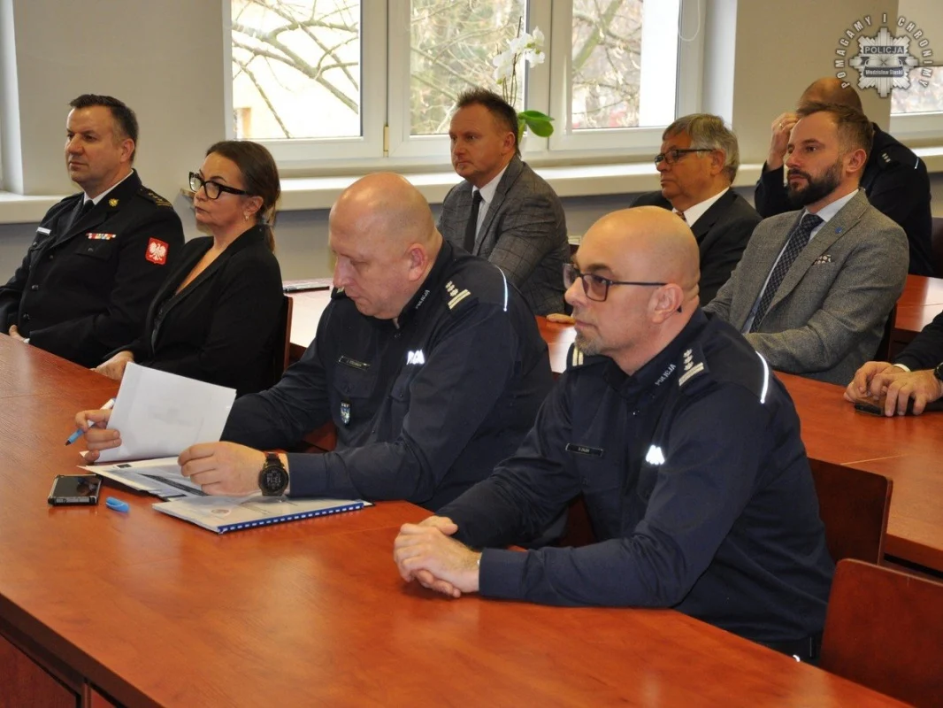 Wodzisławscy policjanci podsumowali 2024 rok. Odprawa roczna z sukcesami! 8