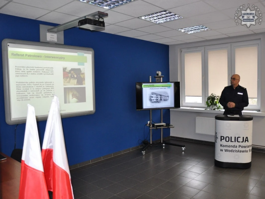 Wodzisławscy policjanci podsumowali 2024 rok. Odprawa roczna z sukcesami! 9
