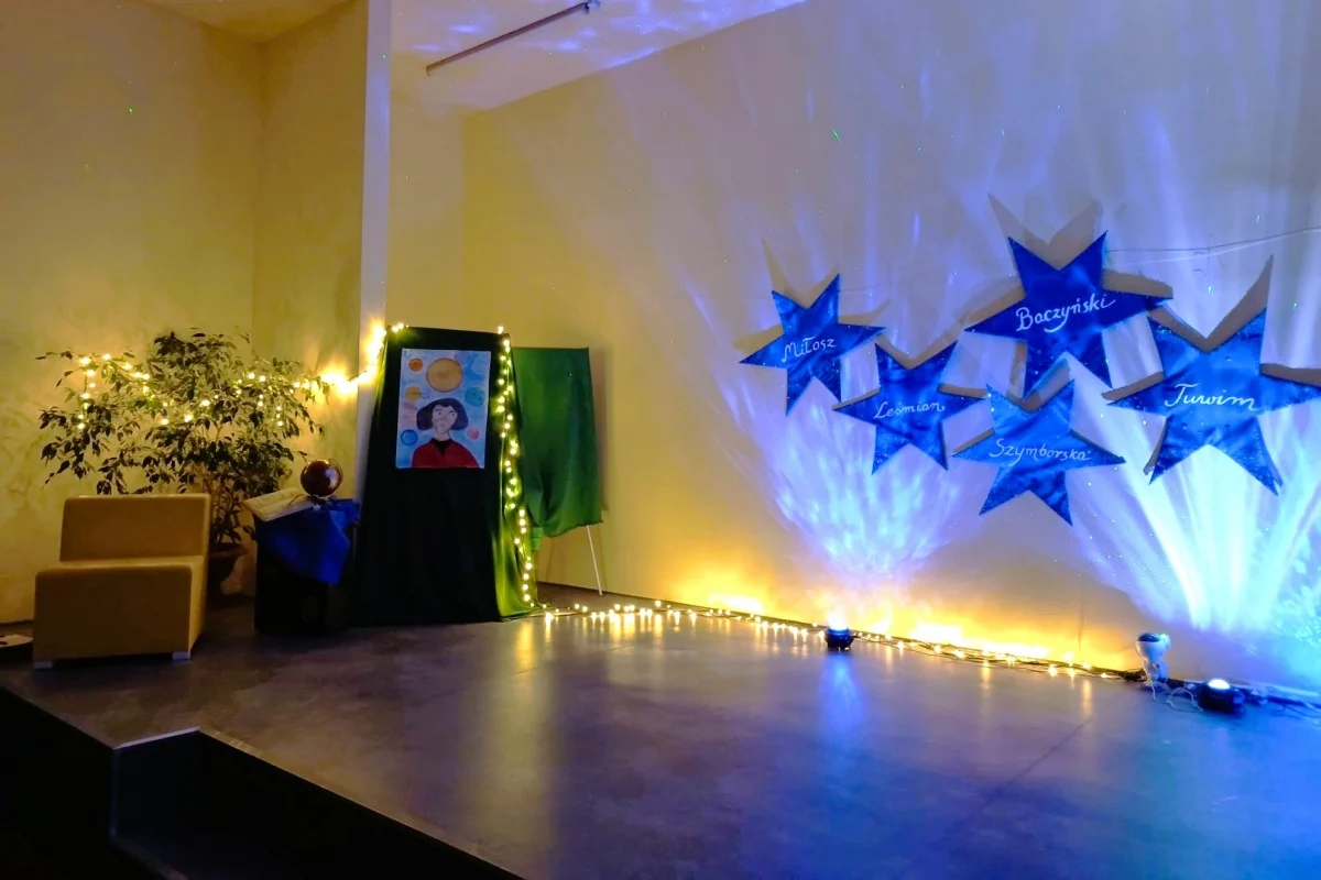 Poetycka podróż do gwiazd – wyjątkowy wieczór w SP1 4