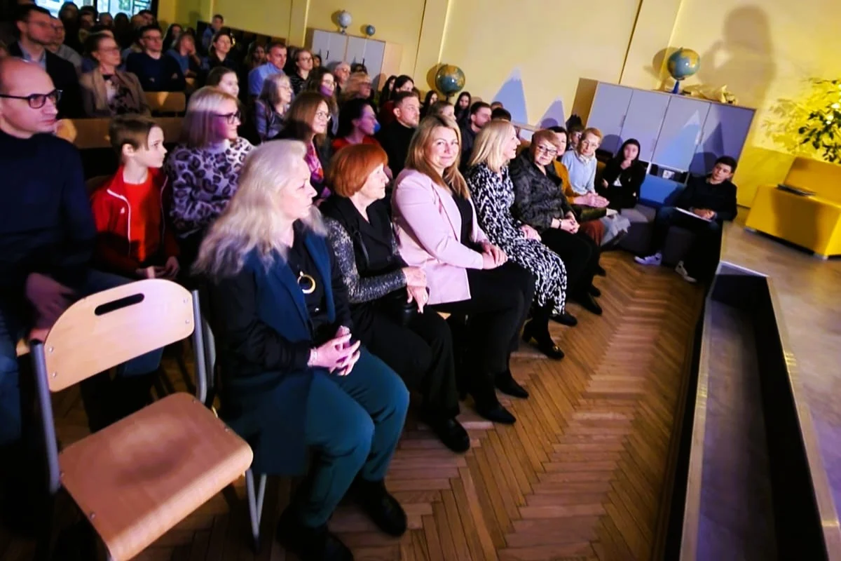 Poetycka podróż do gwiazd – wyjątkowy wieczór w SP1 7