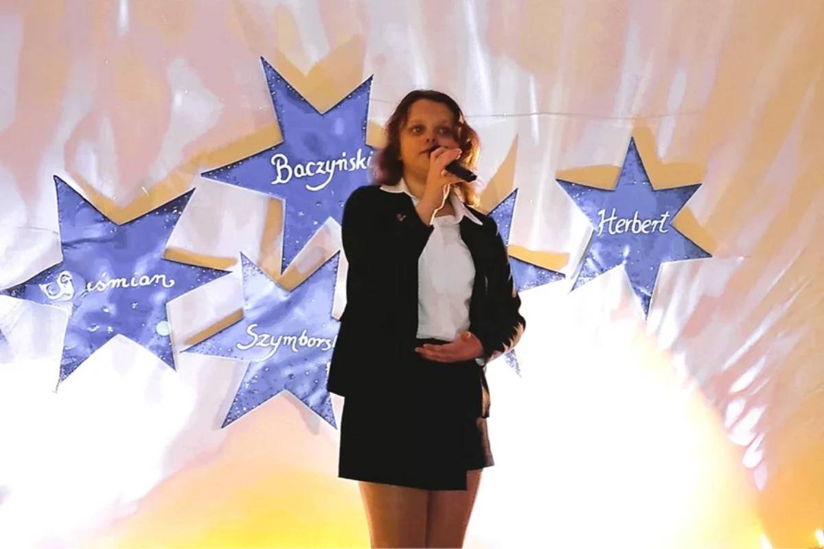 Poetycka podróż do gwiazd – wyjątkowy wieczór w SP1 8