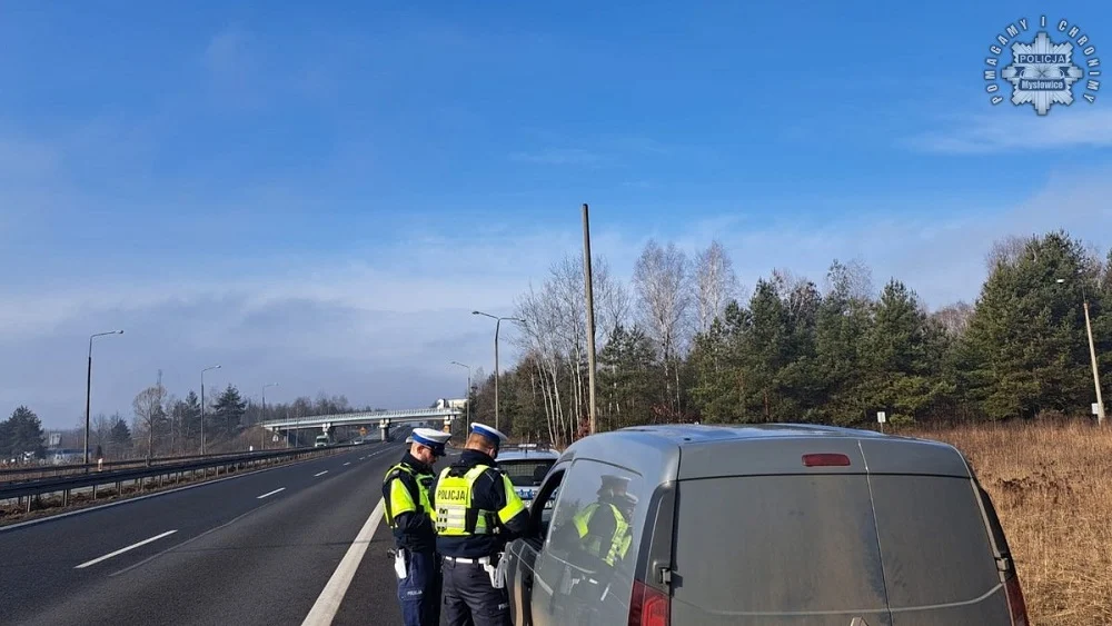 Jazda „na zderzaku” pod lupą. Kontrole na S1 i wysokie mandaty dla kierowców