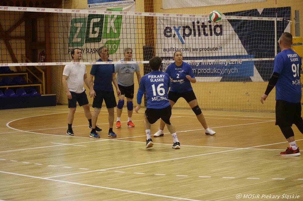 II Memoriał Andrzeja Budzika – Szare Wilki triumfują w siatkówce oldboyów