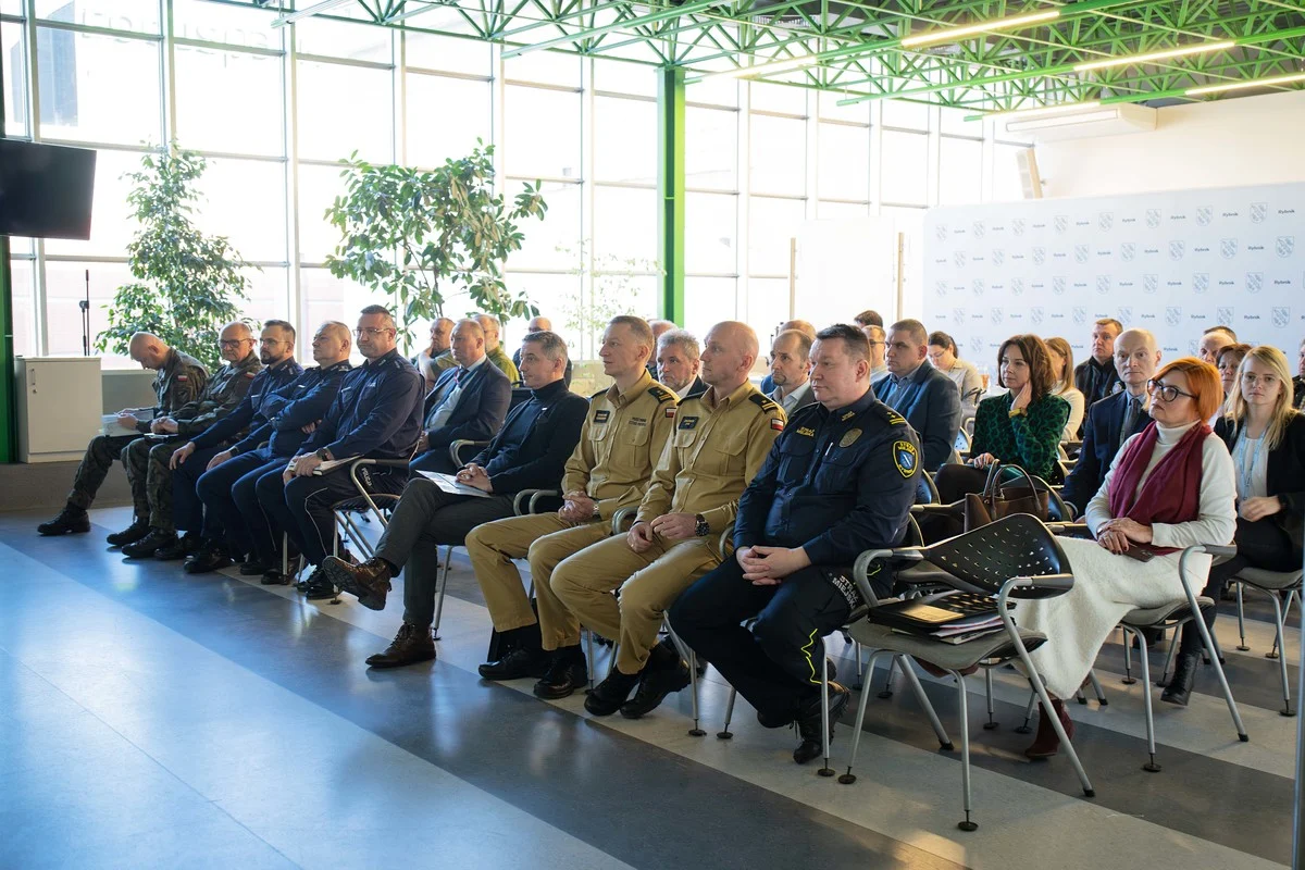 Nowe wyzwania dla służb: spotkanie o ustawie o ochronie ludności! 4